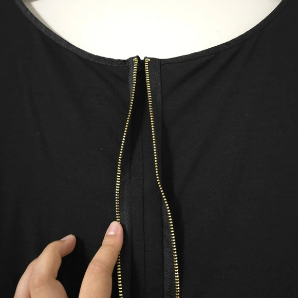 ✨️4/$20. Sleevesless Peplum Top, Front Lace, Solid Back, Black Top, 3X - Picture 14 of 16